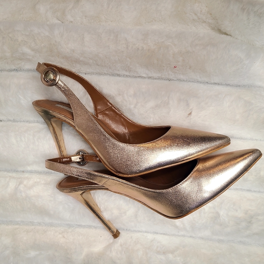 Topshop Gold Metallic Heels with Slingback Strap - Picture 2 of 6